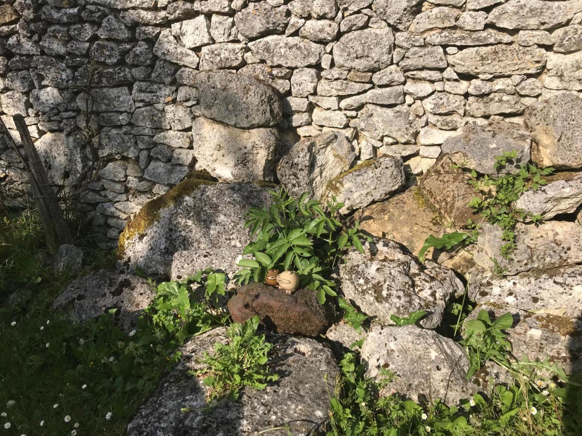 Gite Roche Blanche Lolme Bagian luar foto